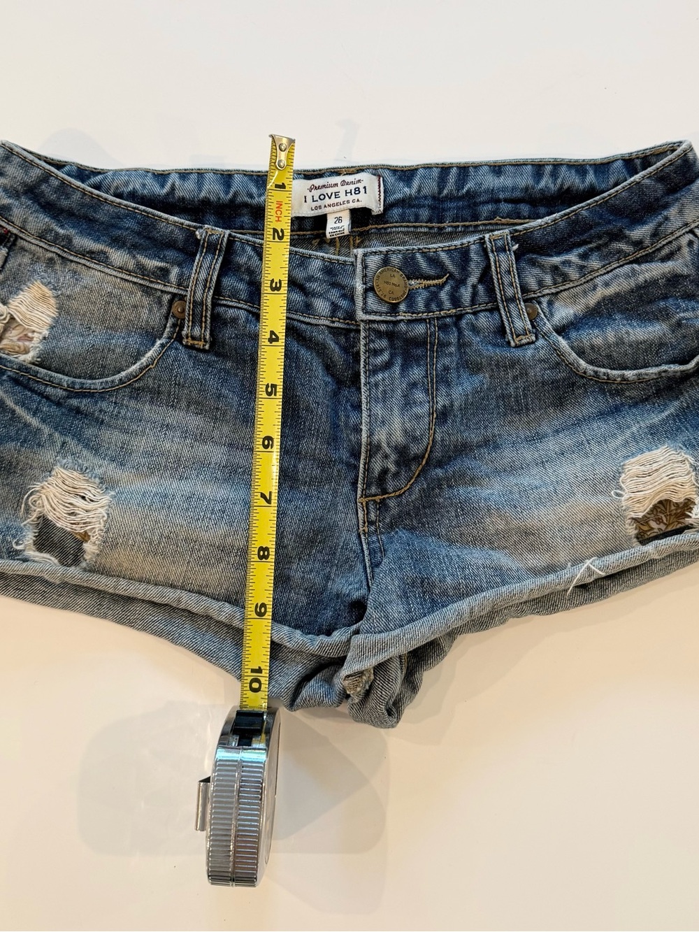 2 pairs Distressed Denim Jean Shorts - express and H and M size 2 - Picture 10 of 12